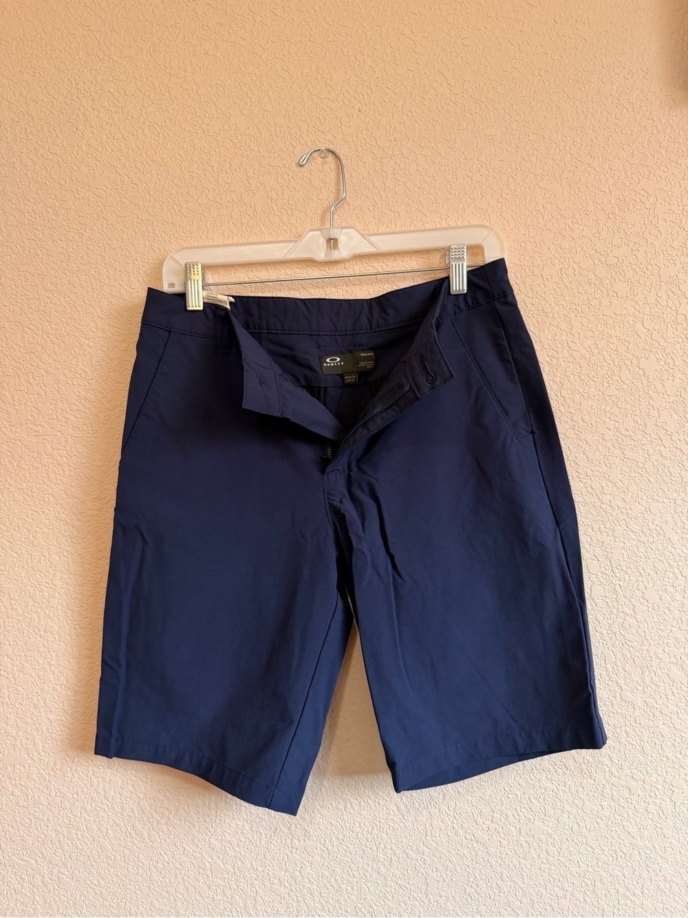Oakley Men’s Navy Blue Chino Utility Shorts Performance Shorts - Picture 8 of 12